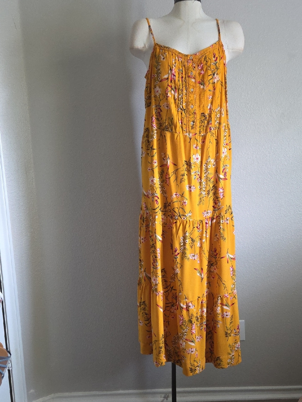 Jessica Simpson Yellow Floral Maxi Dress